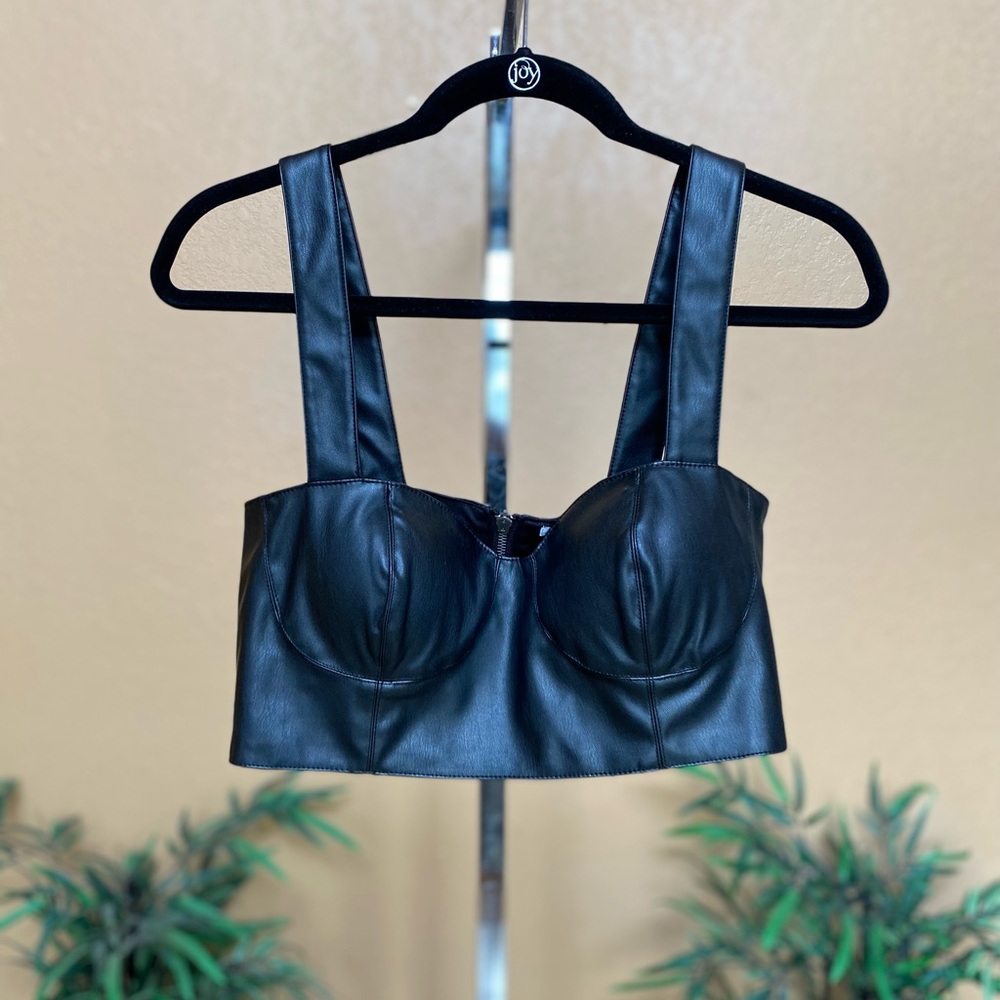 Black bustier